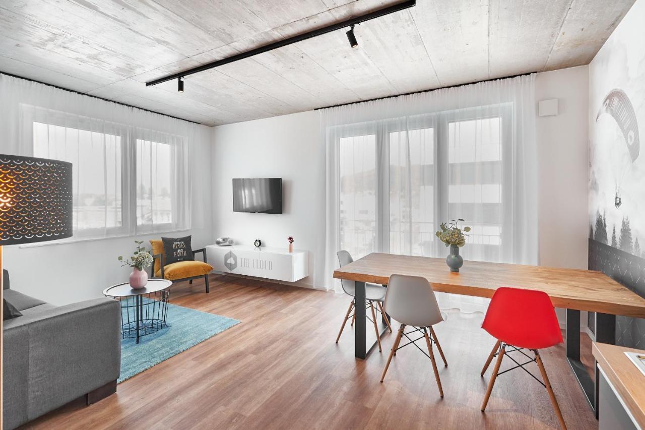 The Cloud Apartment *