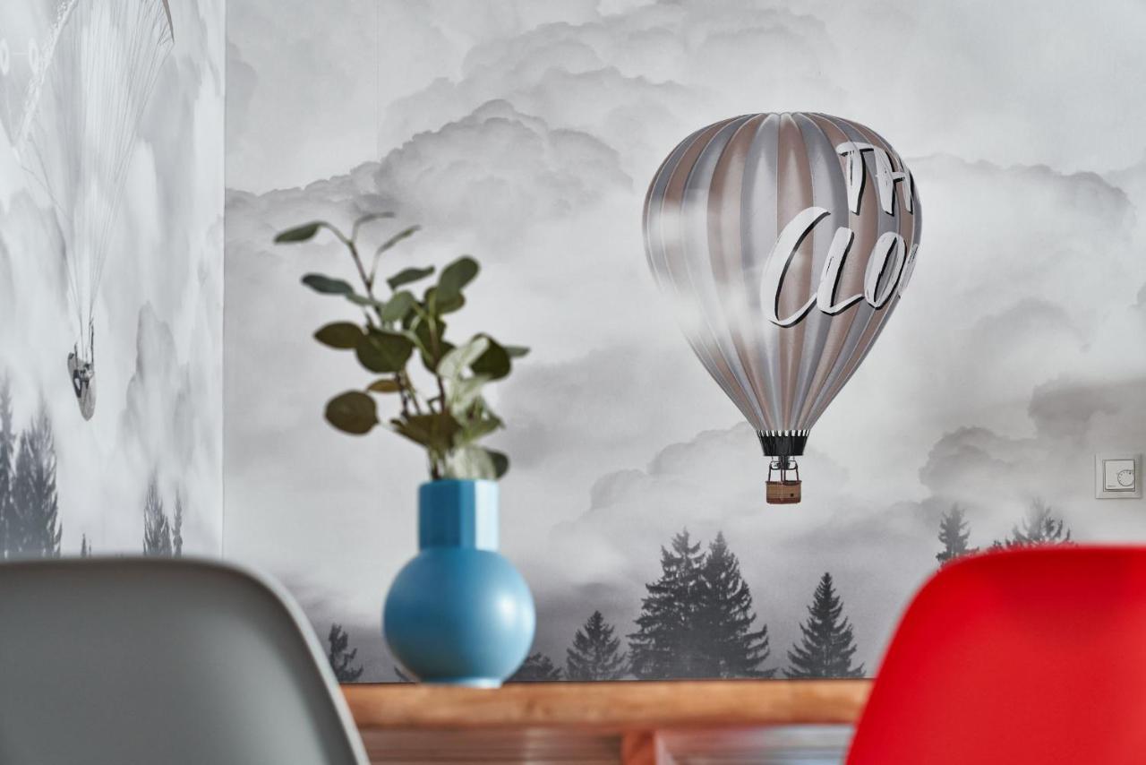 The Cloud Apartment *